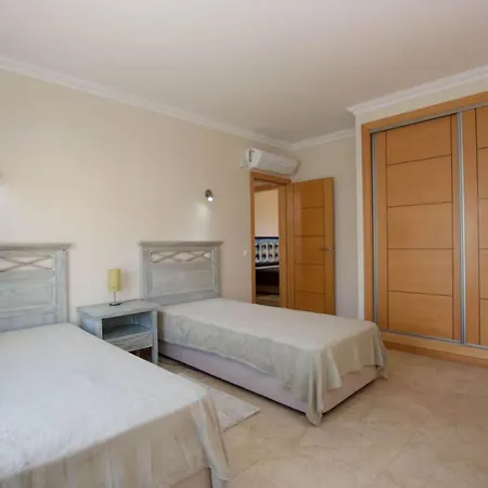 Ideal House For A Relaxing Holidays *